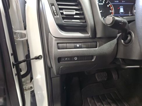 Certified 2023 Nissan Rogue SV image 12