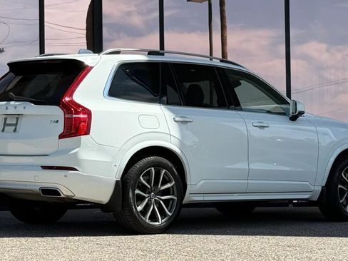Used 2016 Volvo XC90 T6 Momentum w/ Momentum Plus Package AWD/4WD image 12