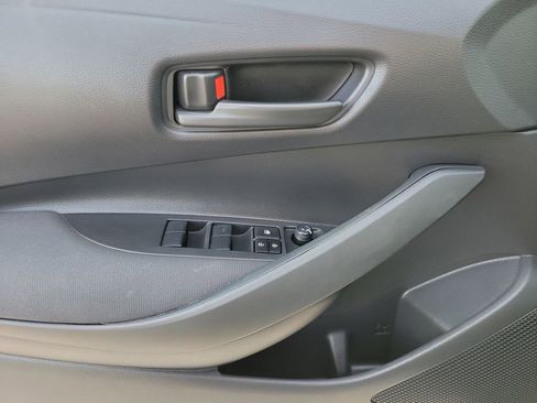 Used 2025 Toyota Corolla LE image 15