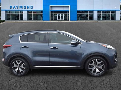 Used 2018 Kia Sportage SX image 2