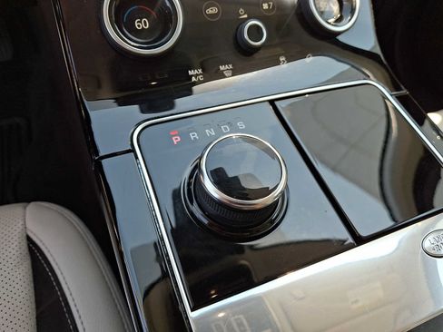 Used 2020 Land Rover Range Rover Velar S AWD/4WD image 16
