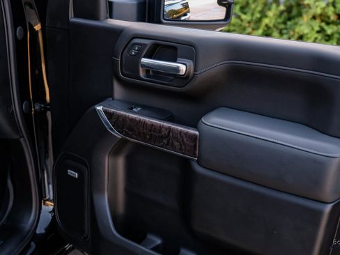 Used 2022 GMC Sierra 3500 Denali w/ Technology Package image 83