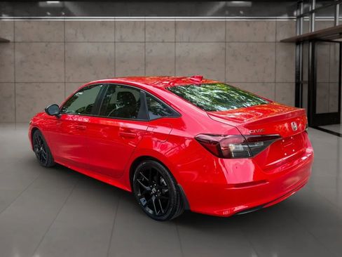 Used 2025 Honda Civic Sport image 4