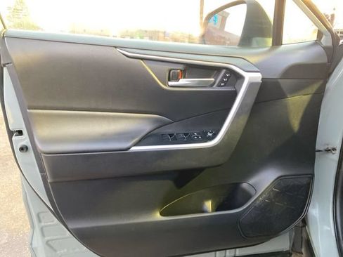 Used 2020 Toyota RAV4 XLE Premium AWD/4WD image 22