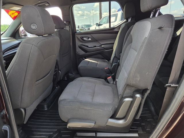 Used 2023 Chevrolet Traverse LT FWD image 6