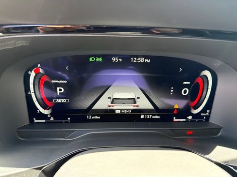 New 2026 Nissan Pathfinder Platinum w/ Lighting Package AWD/4WD image 12