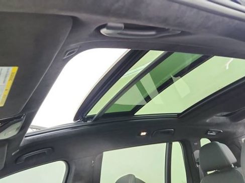 Used 2024 BMW X7 xDrive40i w/ M Sport Package image 59