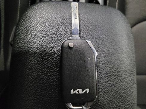 Used 2023 Kia Forte LXS FWD image 32