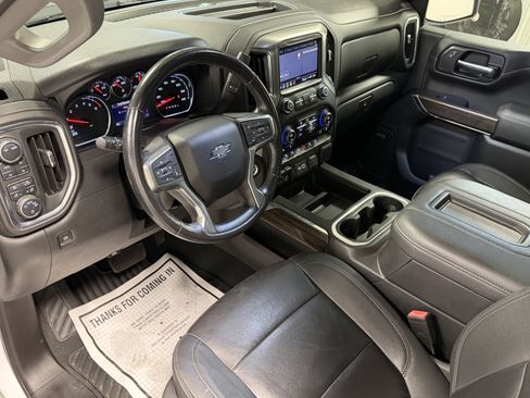Used 2021 Chevrolet Silverado 1500 RST w/ Convenience Package II AWD/4WD image 5