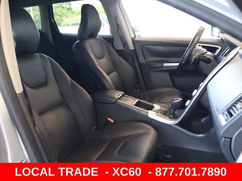 Used 2015 Volvo XC60 T6 AWD/4WD image 23