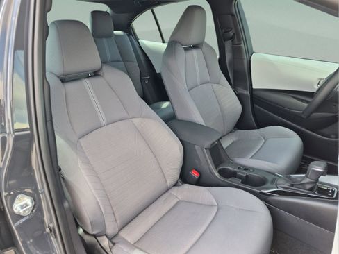 Used 2026 Toyota Corolla SE FWD image 19