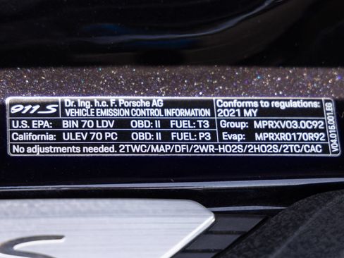 Certified 2021 Porsche 911 Carrera S RWD image 34