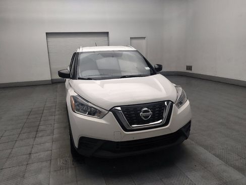 Used 2019 Nissan Kicks S FWD image 14