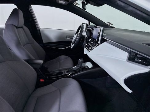 Used 2020 Toyota Corolla SE image 25