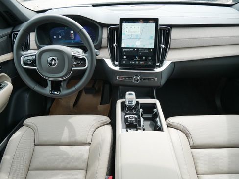 New 2026 Volvo XC90 B6 Ultra w/ Protection Package AWD/4WD image 7