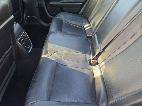 Used 2019 Dodge Charger SXT w/ Leather Interior Group image 11