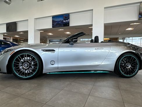 New 2024 Mercedes-Benz SL 63 AMG 4MATIC image 3