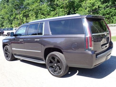 Used 2018 Cadillac Escalade ESV Luxury AWD/4WD image 5