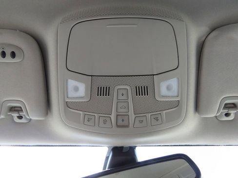 Used 2020 Ford Fusion Energi Titanium FWD image 27