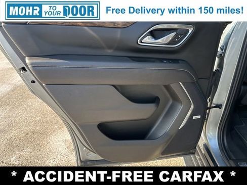 Used 2024 Chevrolet Tahoe Premier w/ Advanced Technology Package image 28