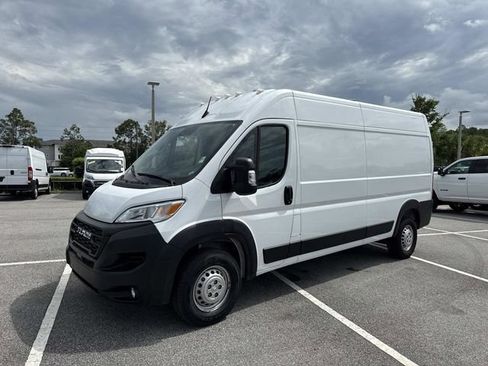 Used 2025 RAM ProMaster 3500 w/ Convenience Group FWD image 7
