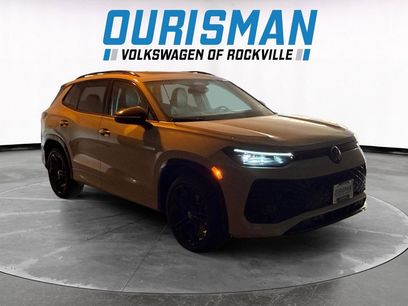 New 2025 Volkswagen Tiguan SE R-Line