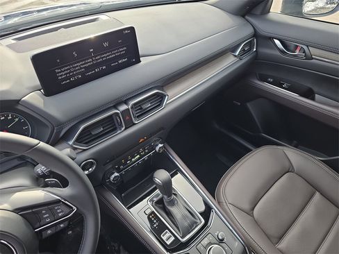 New 2025 MAZDA CX-5 Signature image 32