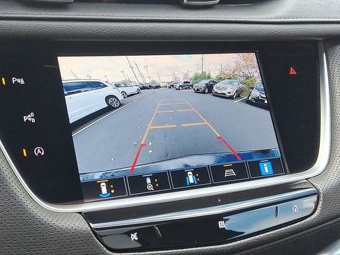 Certified 2021 Cadillac XT5 Premium Luxury image 21