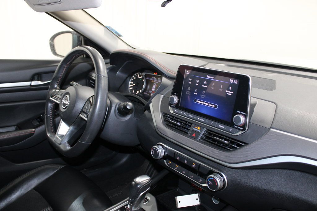 Used 2024 Nissan Altima 2.5 SR FWD image 26