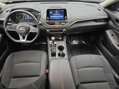 Used 2025 Nissan Altima 2.5 SV image 21