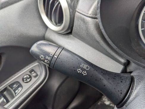 Used 2023 Nissan Versa S image 38