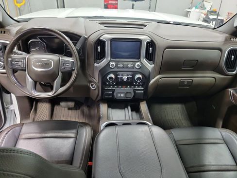 Used 2023 GMC Sierra 2500 Denali w/ Denali Ultimate Package AWD/4WD image 4