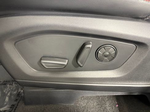 Certified 2025 Ford Explorer ST-Line w/ Premium Package image 15