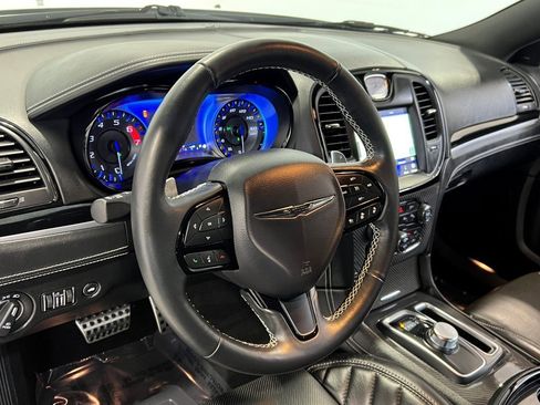 Certified 2023 Chrysler 300 C image 24