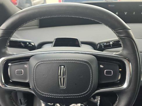 Used 2025 Lincoln Navigator L Reserve w/ Jet Appearance Package AWD/4WD image 11