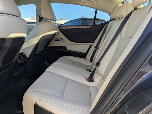 Used 2024 Lexus ES 350 w/ Premium Package image 14