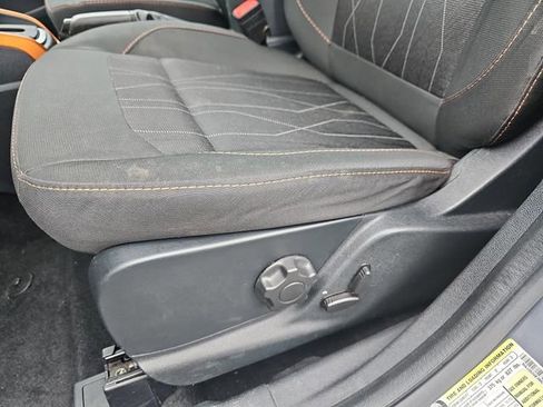 Used 2021 Ford EcoSport SE w/ SE Appearance Package image 15