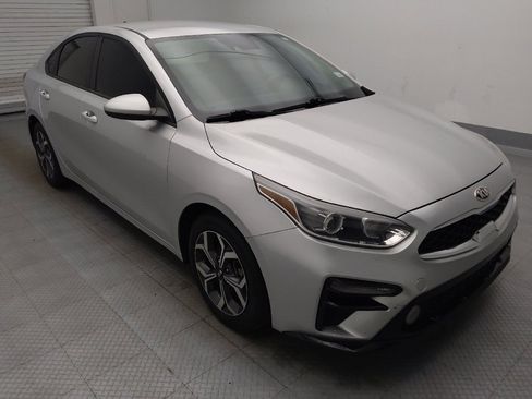 Used 2020 Kia Forte LXS FWD image 13