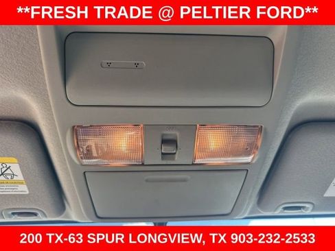 Used 2020 Nissan Frontier SV image 11