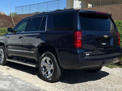 Used 2019 Chevrolet Tahoe LT w/ LT Signature Package AWD/4WD image 6