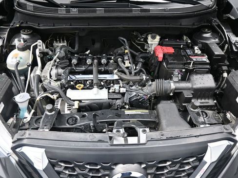 Used 2020 Nissan Kicks SV image 14