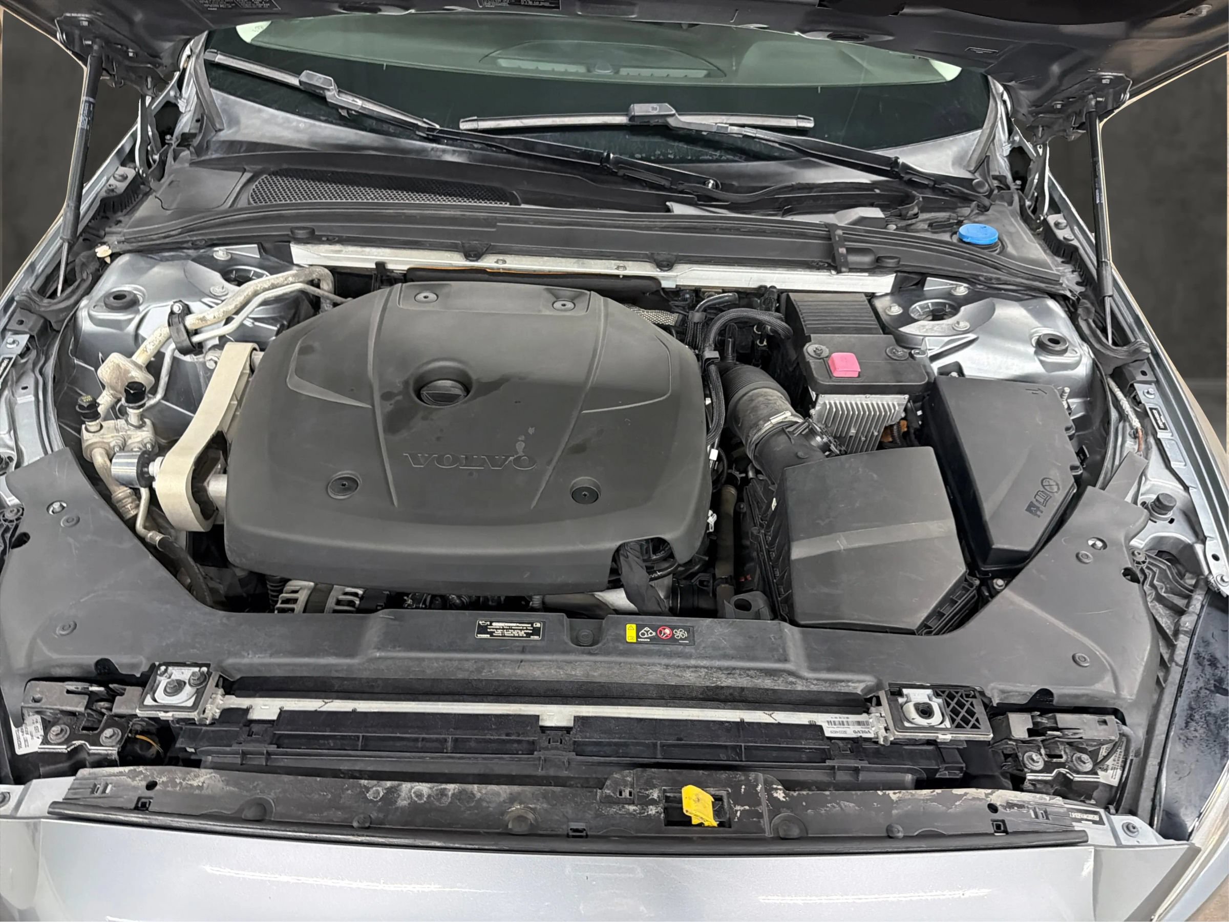 Used 2019 Volvo S60 T5 Momentum w/ Multimedia Package FWD image 9