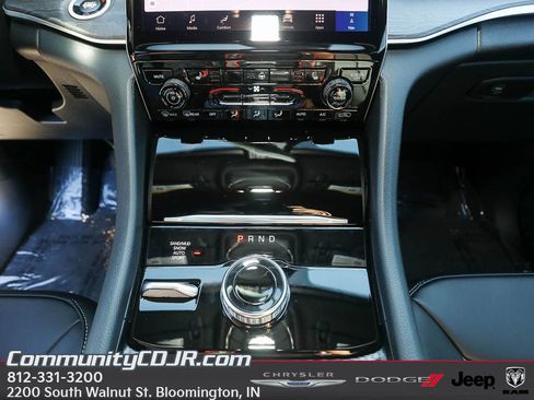 New 2025 Jeep Grand Cherokee L Limited image 17