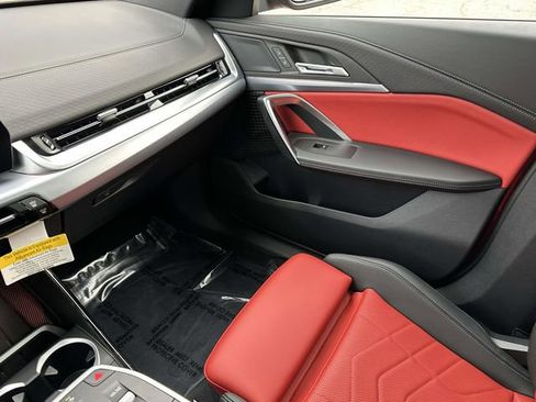 Certified 2025 BMW X2 xDrive28i w/ Convenience Package image 39