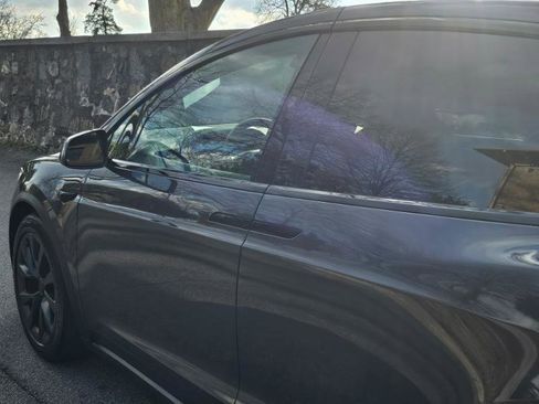 Used 2023 Tesla Model X image 24