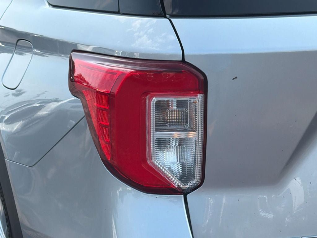 Used 2020 Ford Explorer Limited w/ Class III Trailer Tow Package AWD/4WD image 10