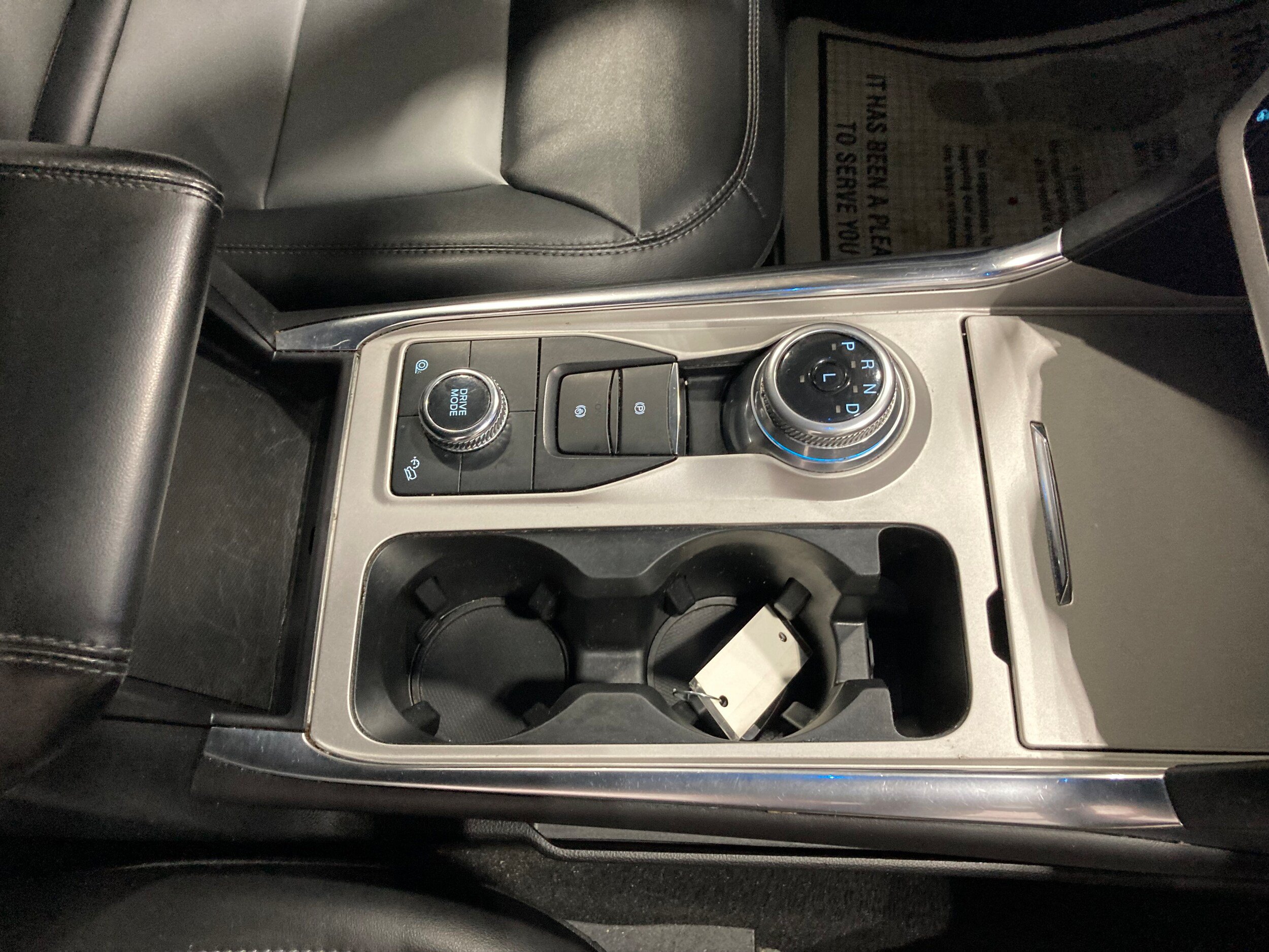 Used 2023 Ford Explorer XLT w/ Equipment Group 202A AWD/4WD image 5