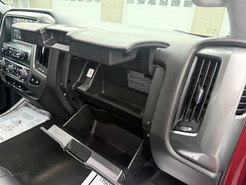 Used 2018 Chevrolet Silverado 1500 LT w/ All Star Edition image 38