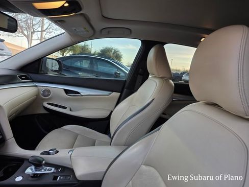 Used 2019 INFINITI QX50 Essential w/ Premium Audio Package image 5