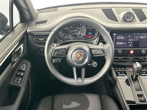 Used 2026 Porsche Macan Turbo AWD/4WD image 18